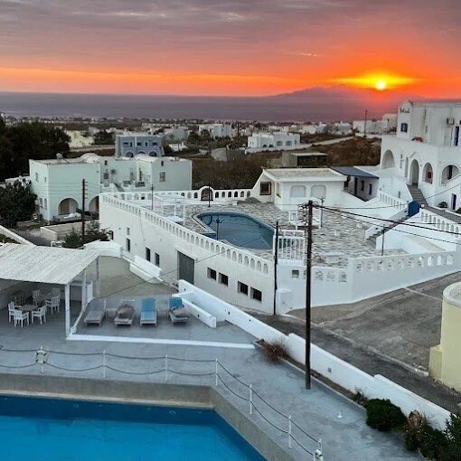 Готель Olympic Santorini 4*